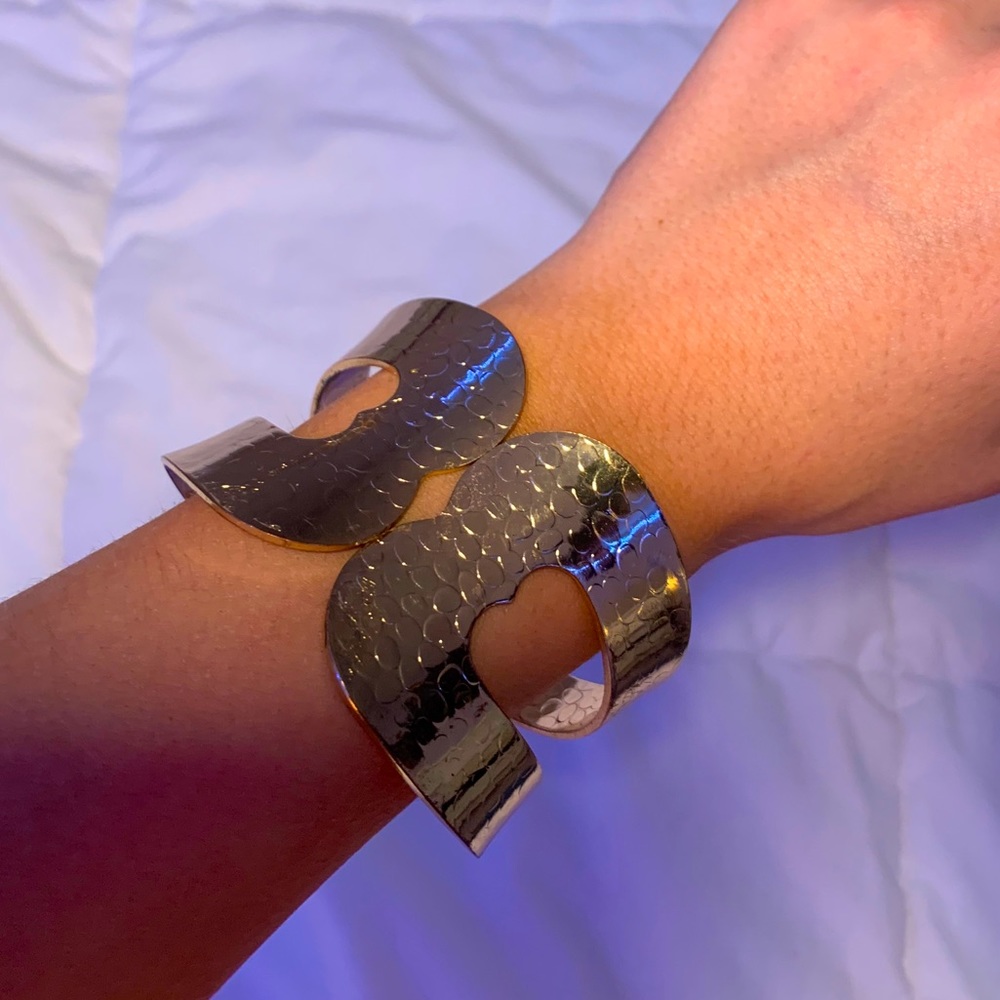 Gold bracelet